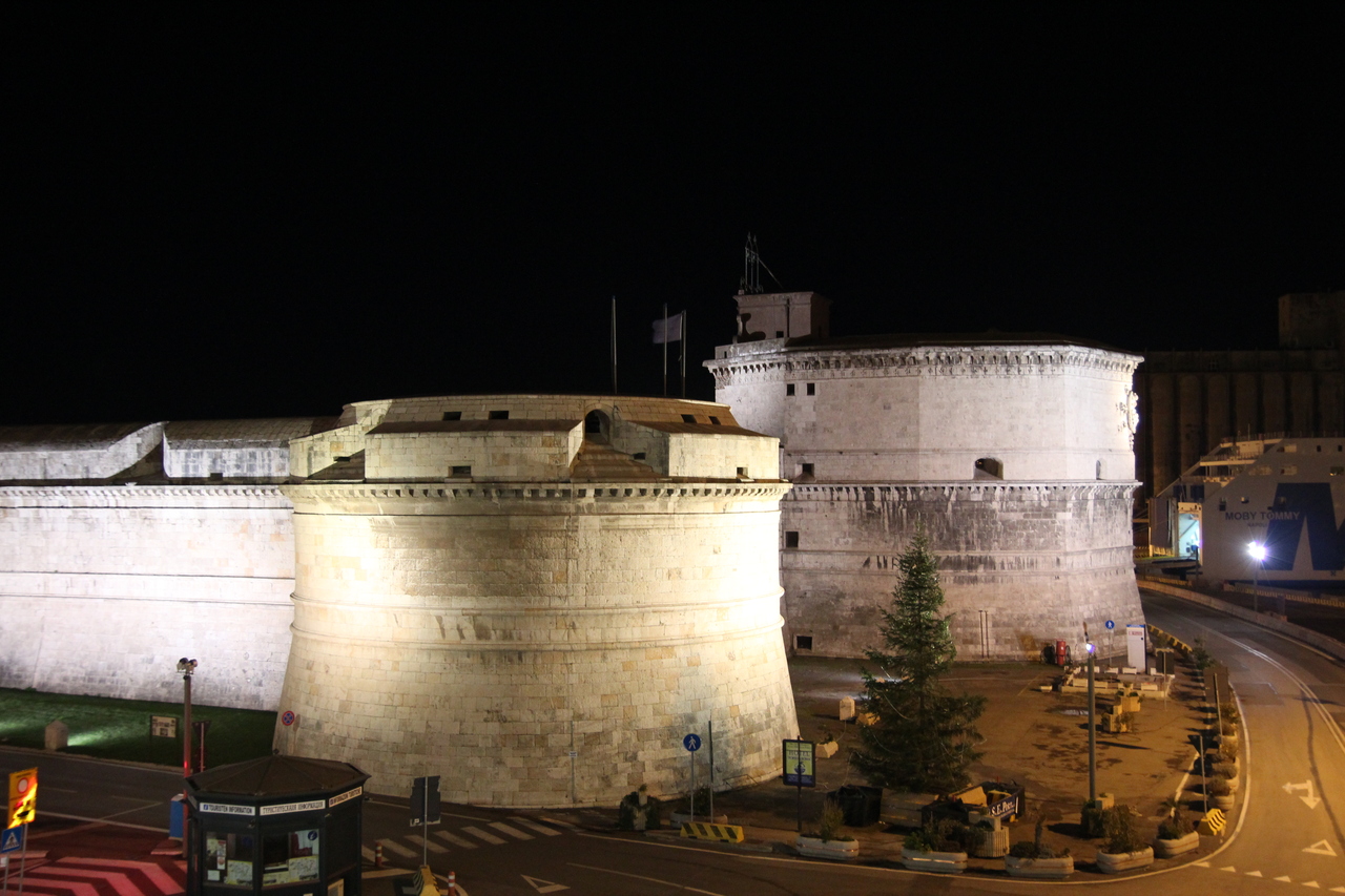 Italy (Jan 2012) 387.jpg